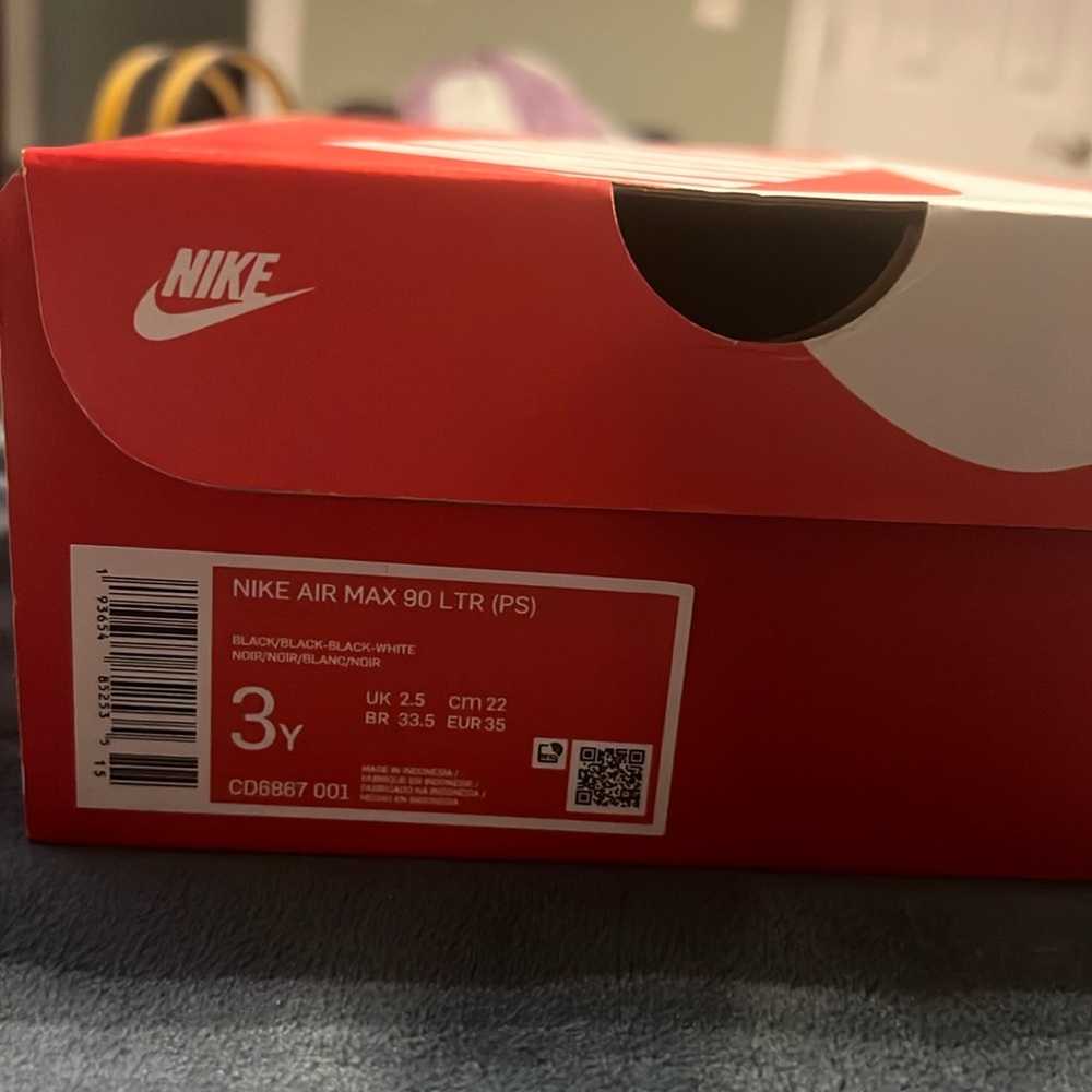 Youth size 3 black Nike Air max